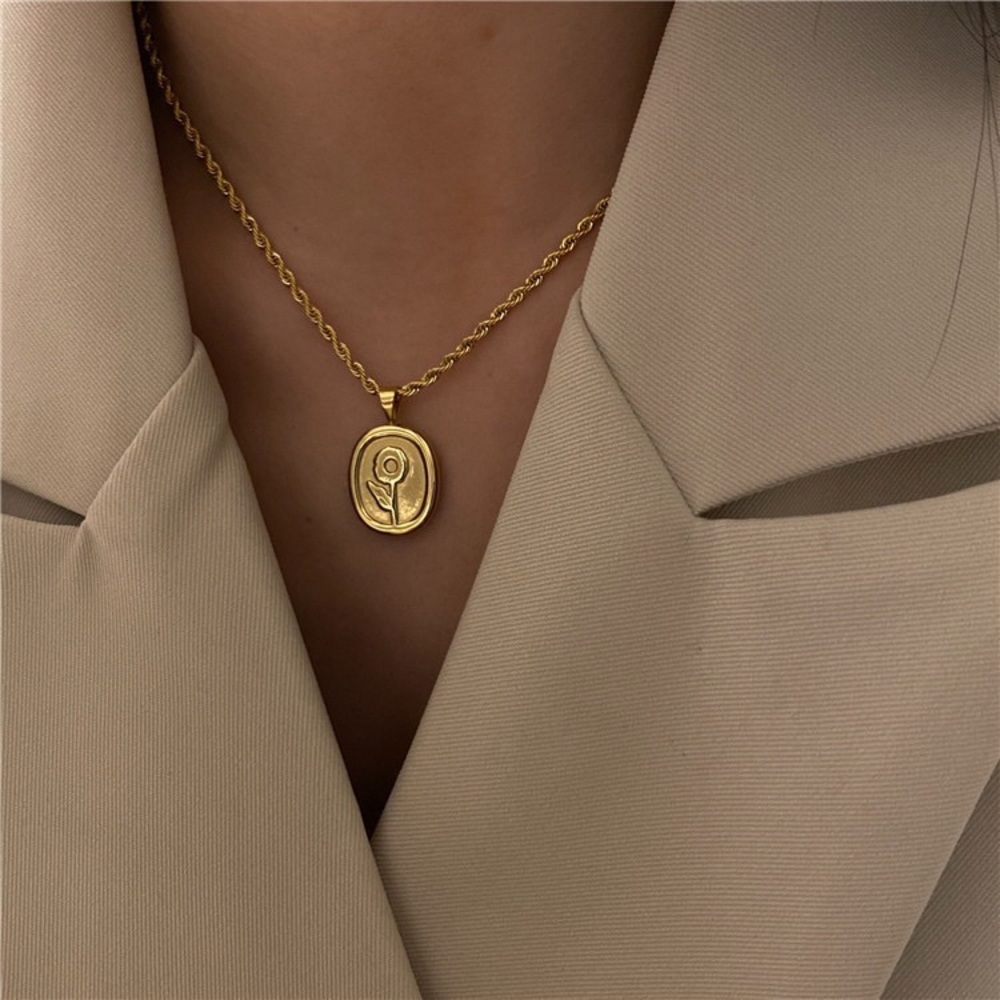 💎24K Gold Floral Pendant*Necklace*Waterproof and Sweatproof*Rope Chain*Vintage